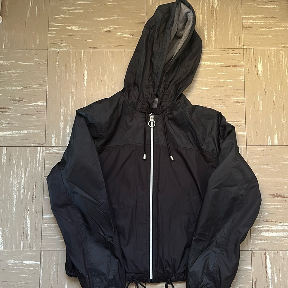 hollister windbreaker jacket